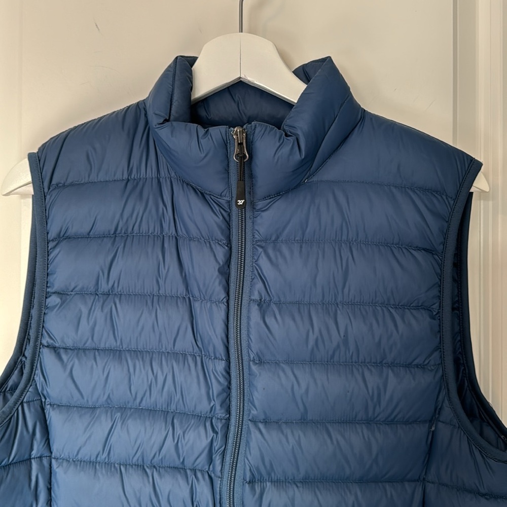 Weatherproof Vest - Picture 2 of 4